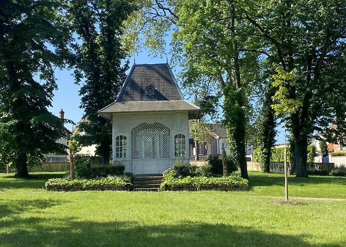 Charmante Maison Avec Jardin En Face Du Parc, Proche Commerces Et Attractions Touristiques - Fr-1-489-333