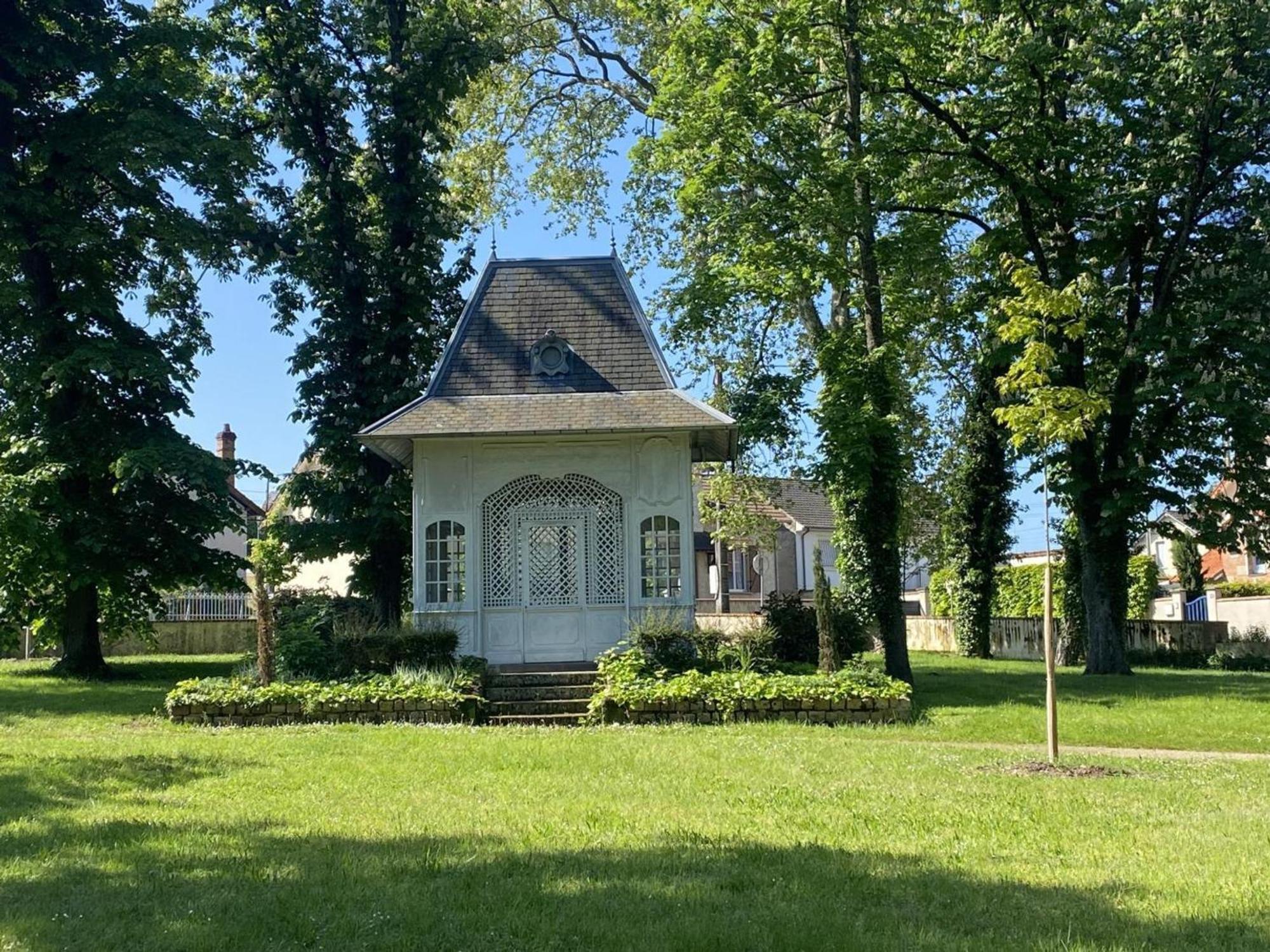 Charmante Maison Avec Jardin En Face Du Parc, Proche Commerces Et Attractions Touristiques - Fr-1-489-333 *